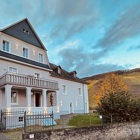Lösnich Gut Foersterlay - Exklusive Boutique Apartments Im Historischen Winzerhaus Direkt An Der Mosel מראה חיצוני תמונה