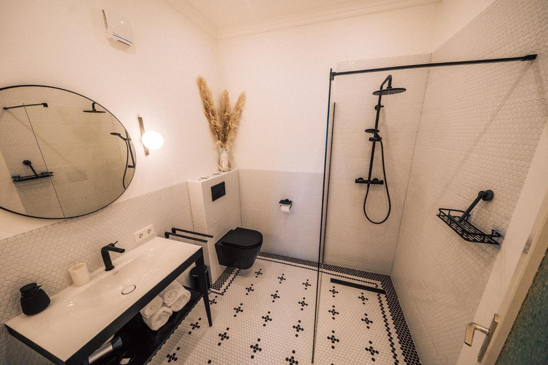 Lösnich Gut Foersterlay - Exklusive Boutique Apartments Im Historischen Winzerhaus Direkt An Der Mosel מראה חיצוני תמונה